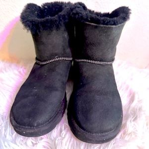Ugg winter boots size 3